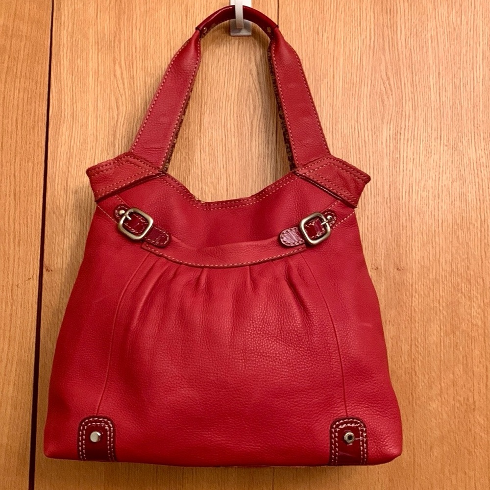 New Fossil red large pebbled leather patent shoulder hobo bag purse tote PRETTY!